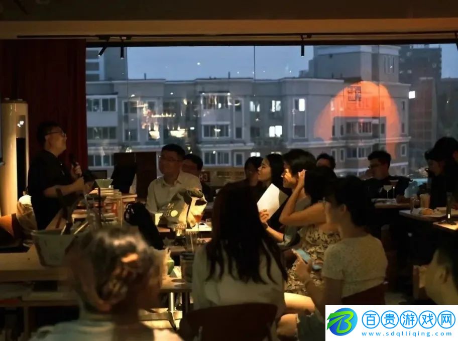 學術酒吧與傳統酒吧的區別在哪